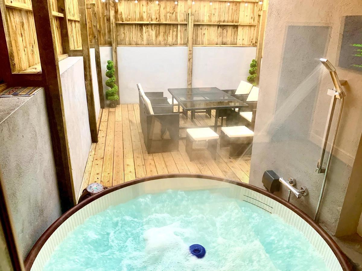Villa Victory Luxury Hot Tub House Blackpool Exterior foto