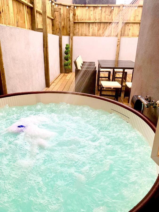 Villa Victory Luxury Hot Tub House Blackpool Exterior foto